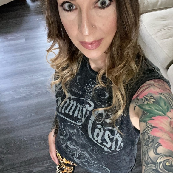 Meet your Posher, Crissy - Picture 3 of 7